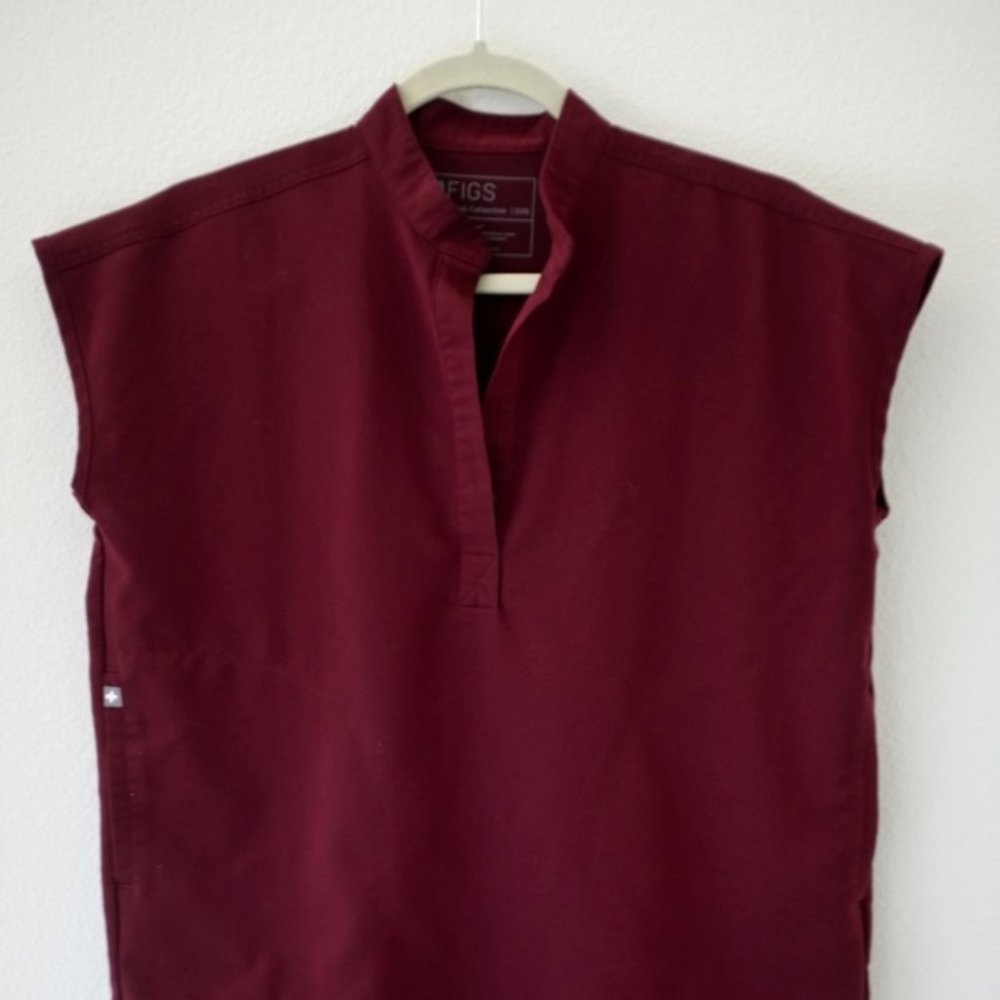 FIGS Burgundy Rafaela Oversized Scrub Top - XXS